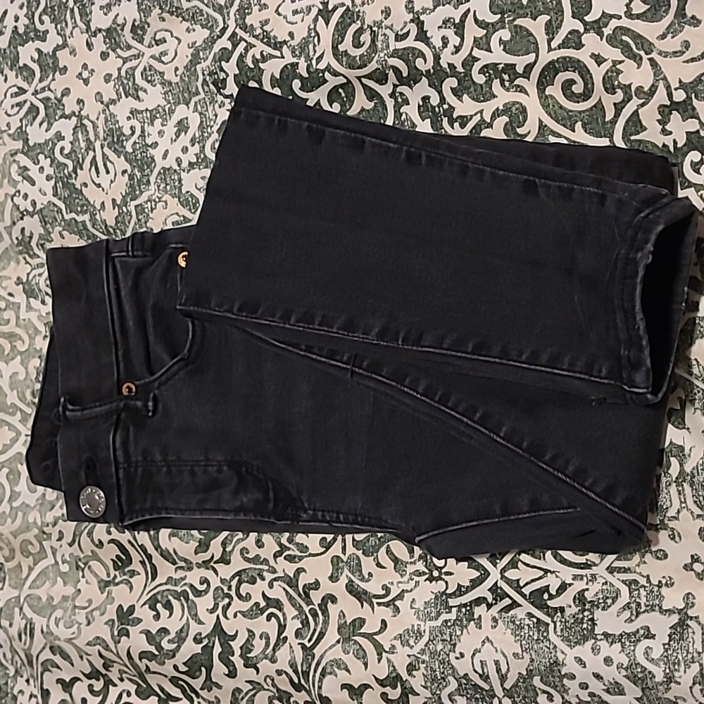 American Eagle Distressed High Rise Skinny Jeans